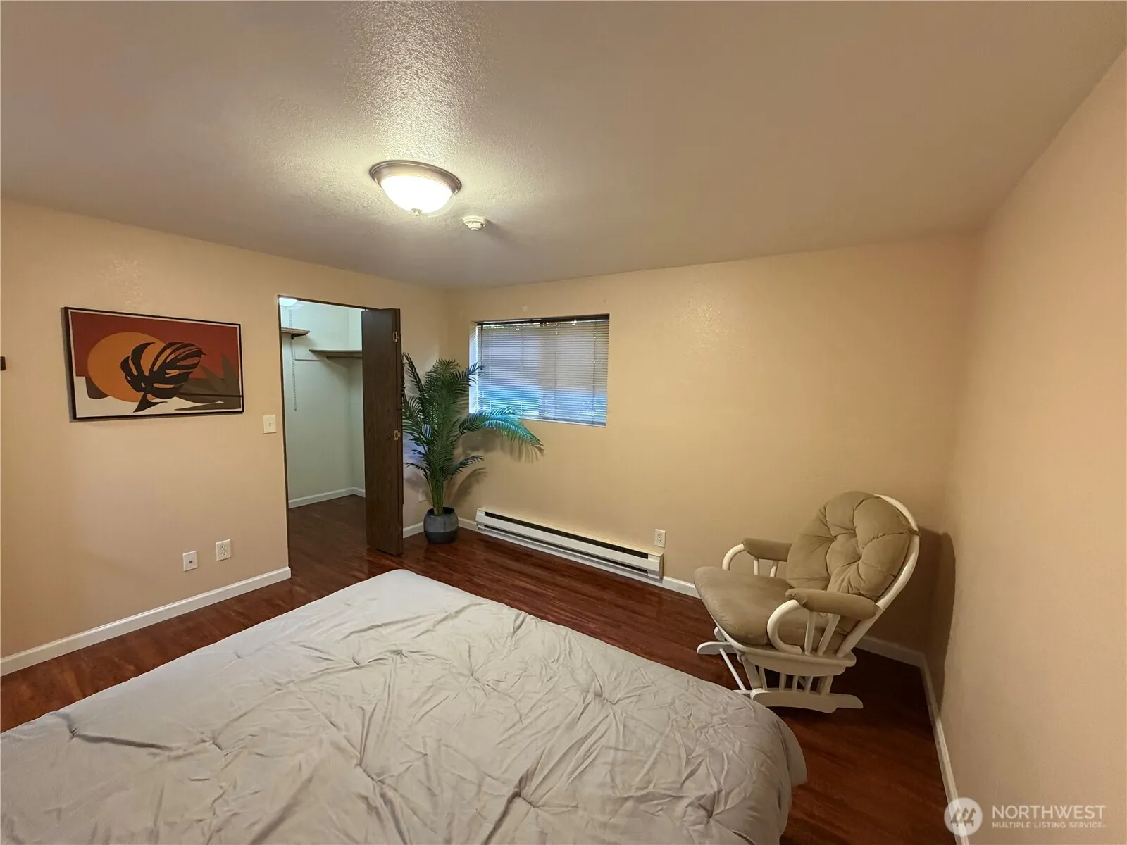 4820 200th Street SW #B101, Lynnwood, WA 98036