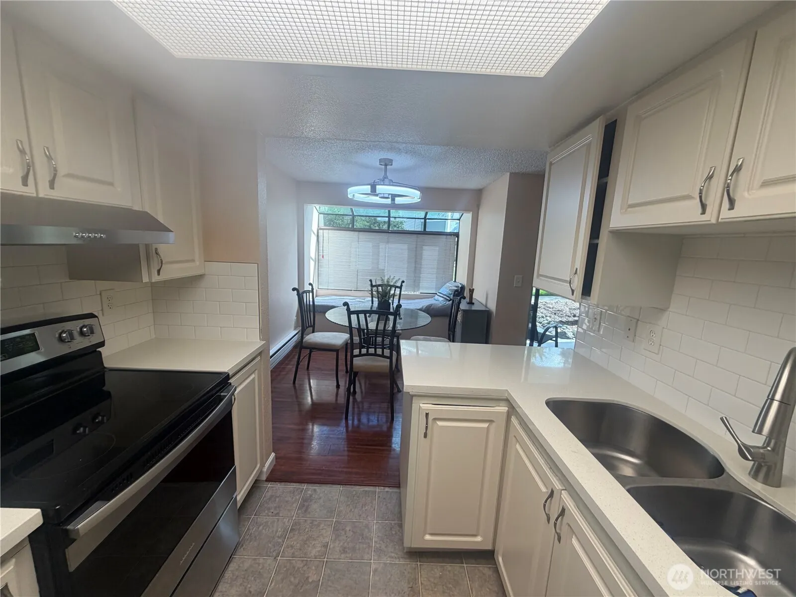 4820 200th Street SW #B101, Lynnwood, WA 98036