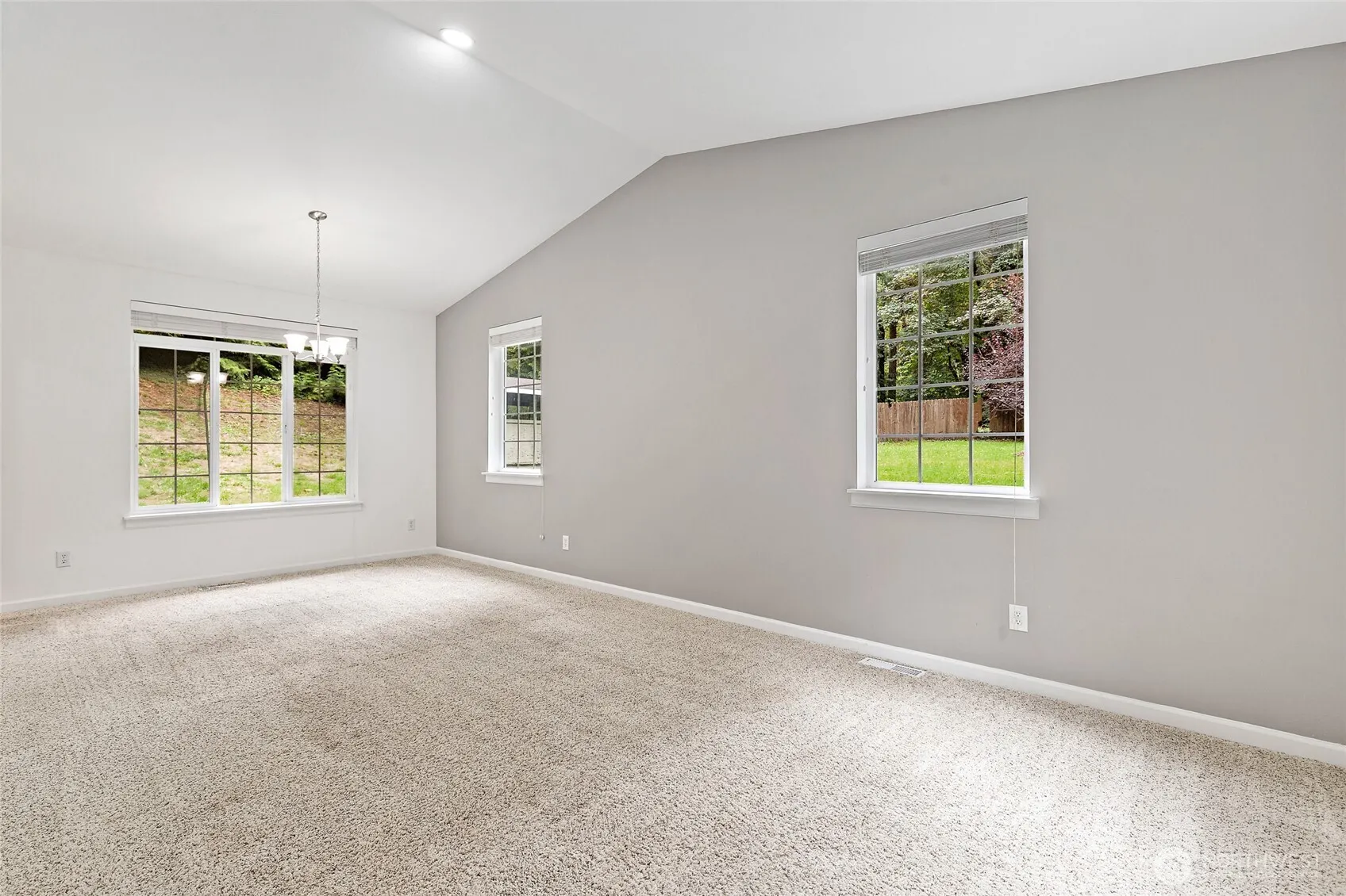 13250 235th Street SE, Issaquah, WA 98027