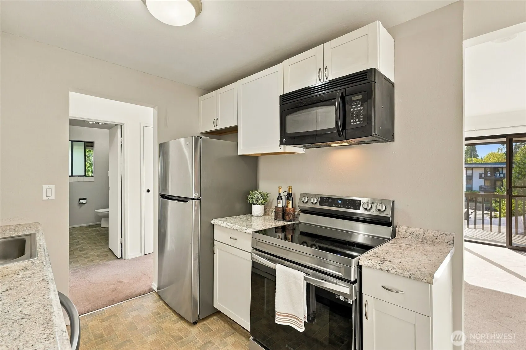 19409 56th Avenue W #301, Lynnwood, WA 98036