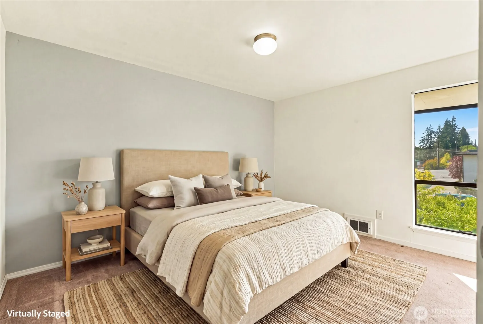 19409 56th Avenue W #301, Lynnwood, WA 98036