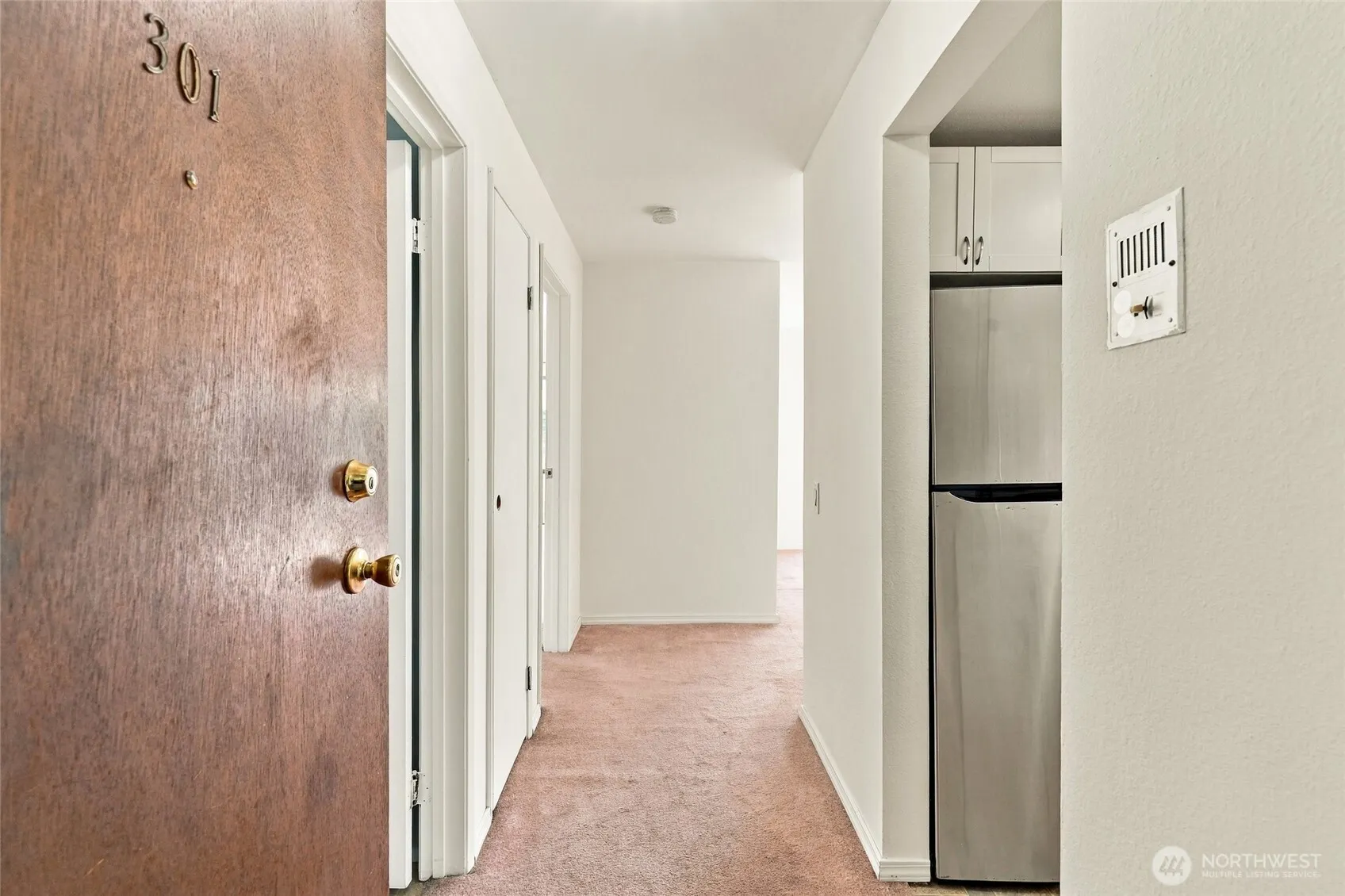19409 56th Avenue W #301, Lynnwood, WA 98036