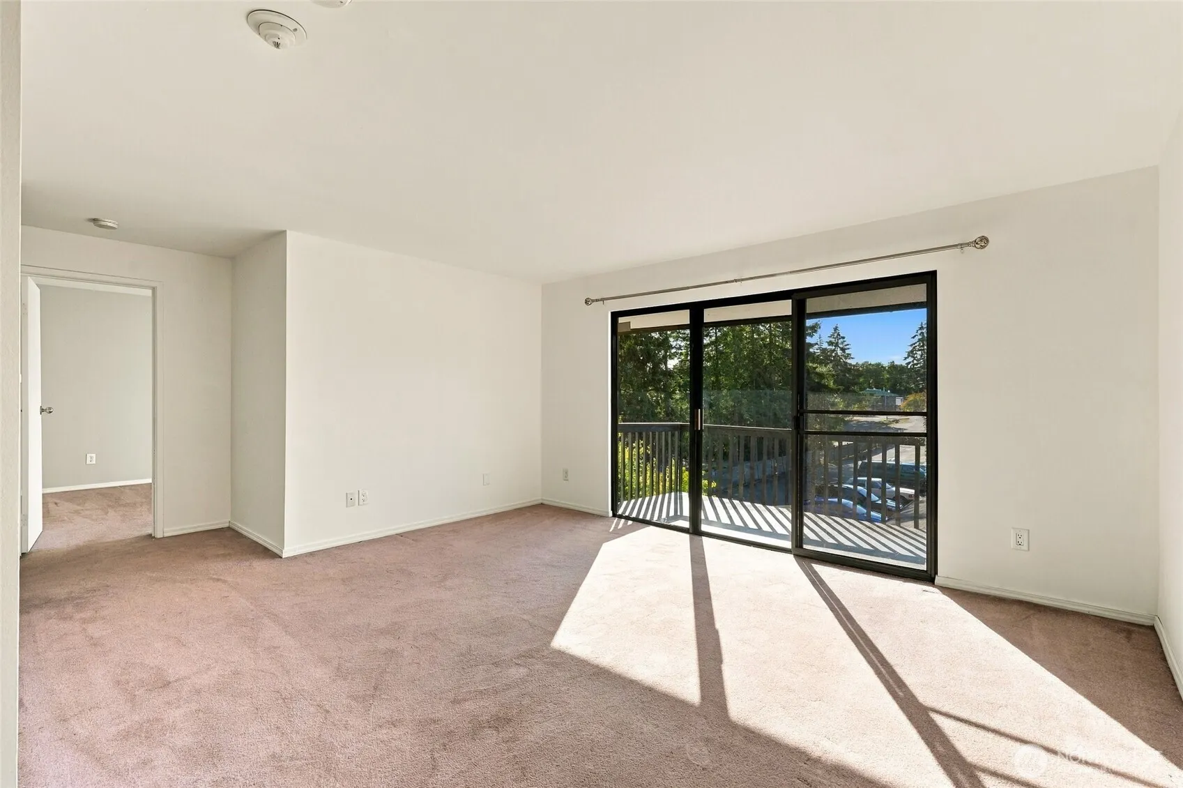 19409 56th Avenue W #301, Lynnwood, WA 98036