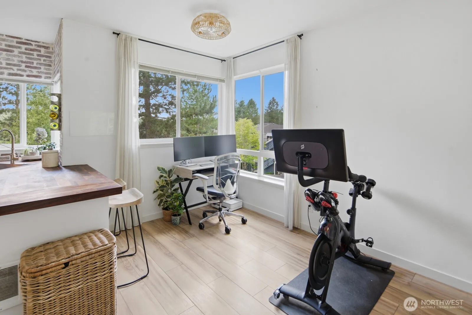 12012 NE 204th Place #C203, Bothell, WA 98011