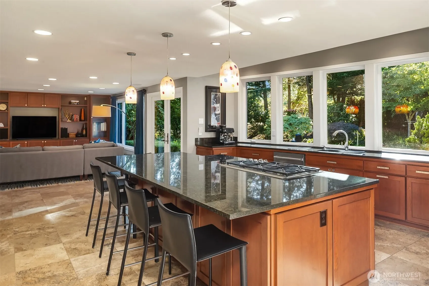 6031 126th Avenue NE, Kirkland, WA 98033