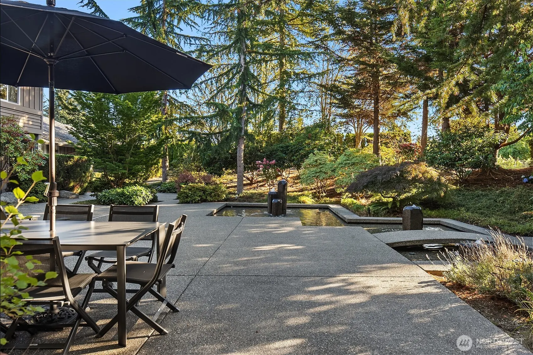 6031 126th Avenue NE, Kirkland, WA 98033