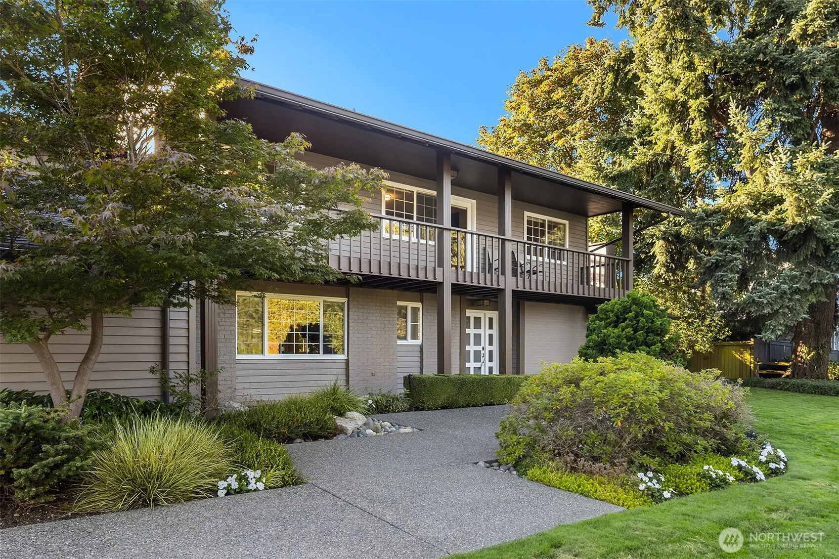 6031 126th Avenue NE, Kirkland, WA 98033
