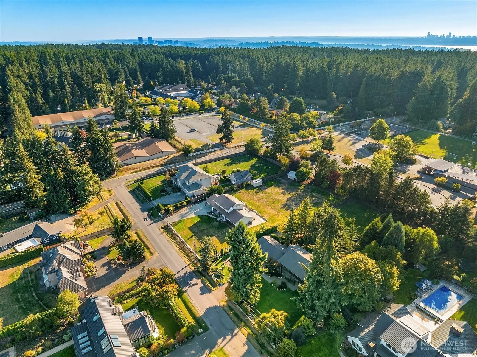 6031 126th Avenue NE, Kirkland, WA 98033