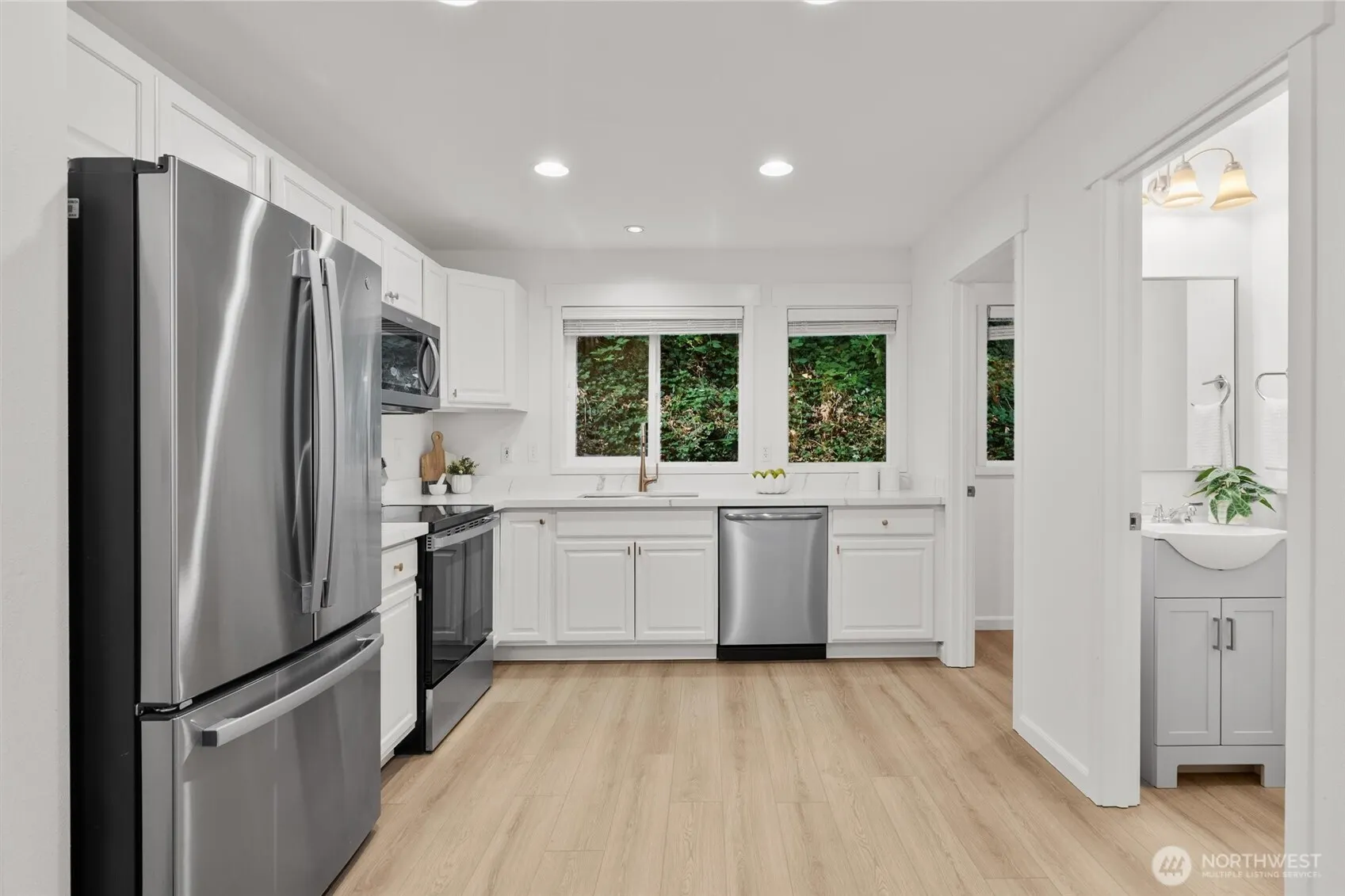 12707 NE 170th Lane , Woodinville, WA 98072