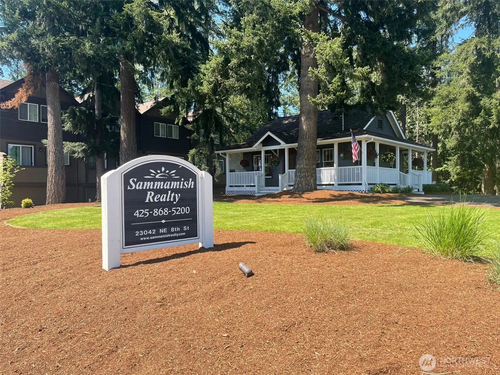 23042 NE 8th st Apt A #A, Sammamish, WA 98074-7230