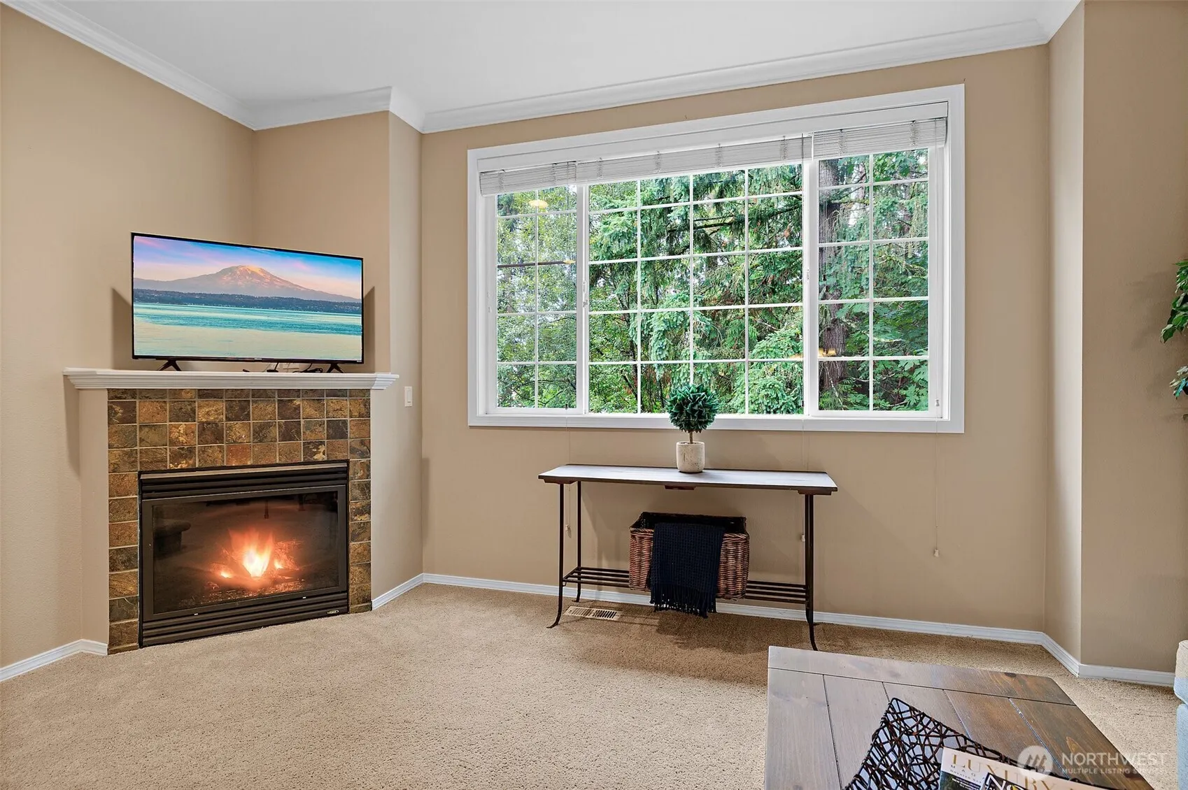 23036 NE 8th Street #D, Sammamish, WA 98074