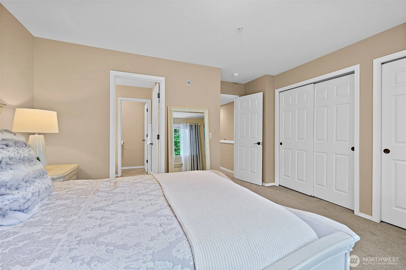 23036 NE 8th Street #D, Sammamish, WA 98074