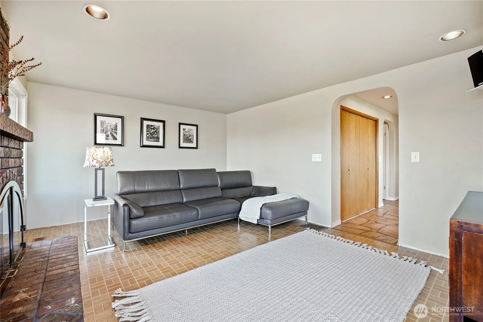 1112 N 38th Street , Renton, WA 98056