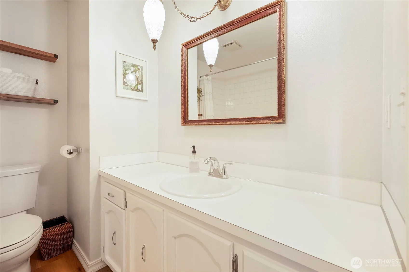 1112 N 38th Street , Renton, WA 98056