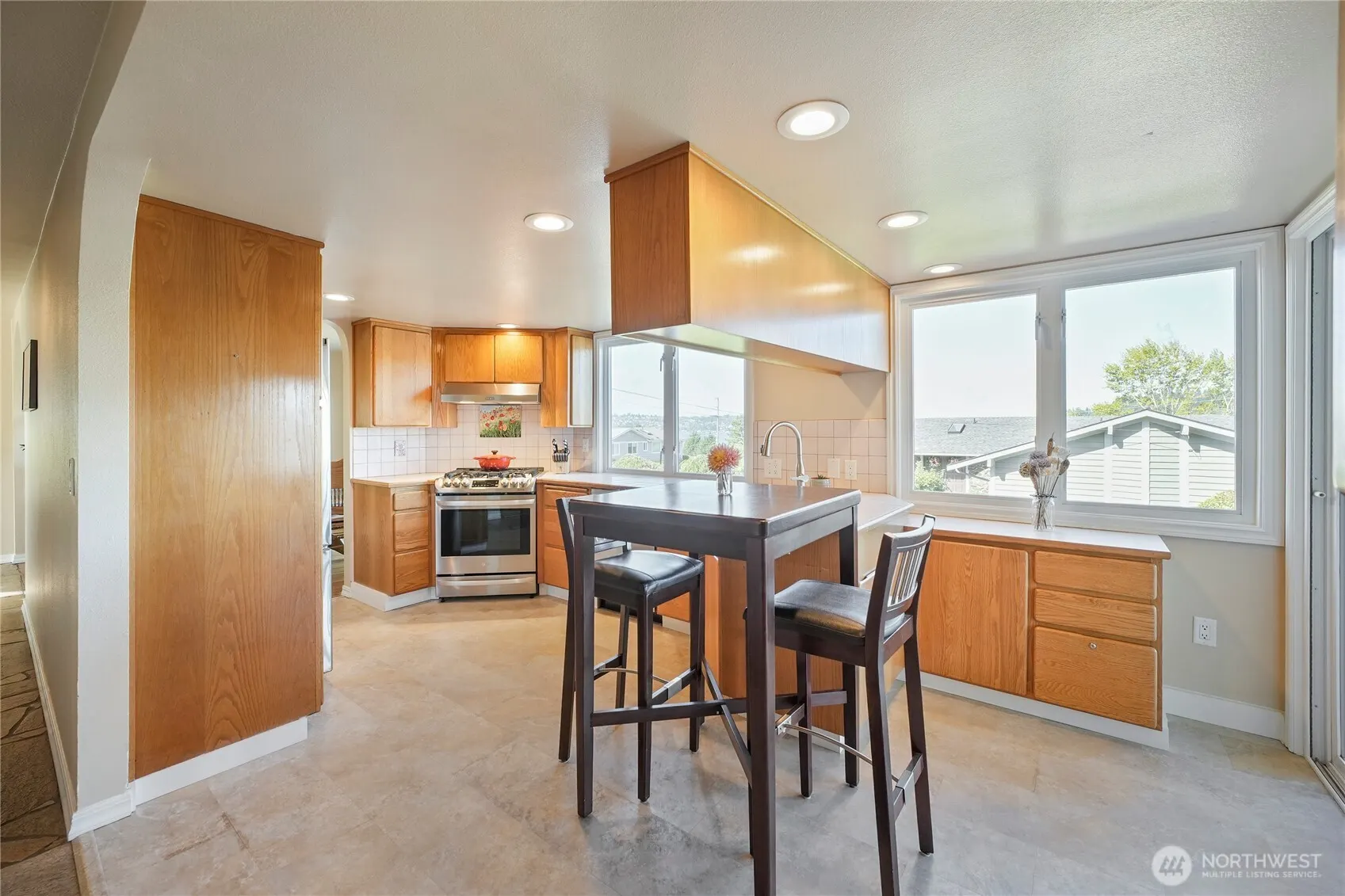 1112 N 38th Street , Renton, WA 98056