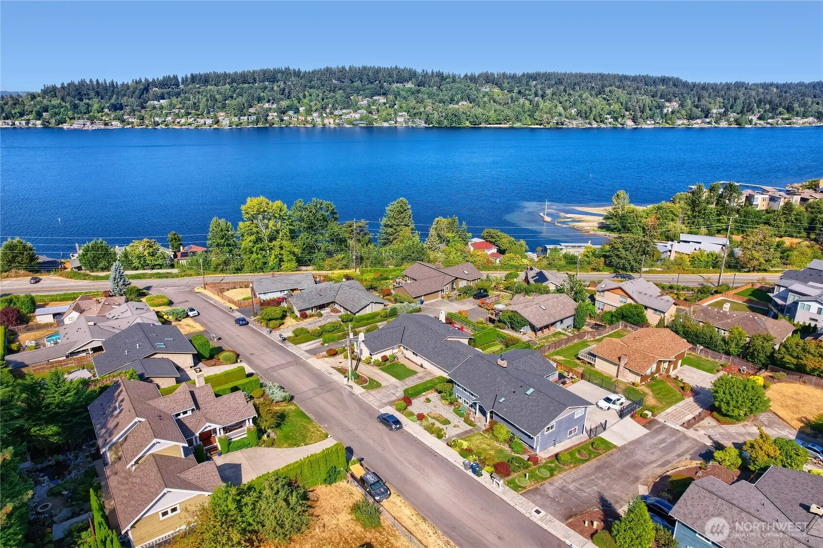 1112 N 38th Street , Renton, WA 98056