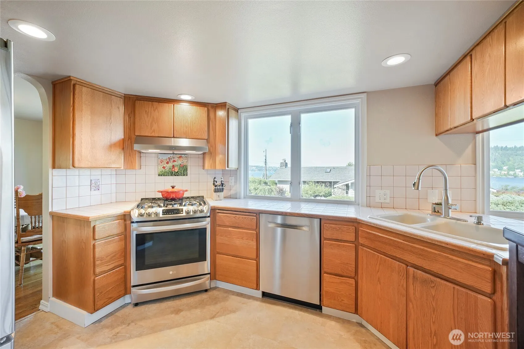 1112 N 38th Street , Renton, WA 98056