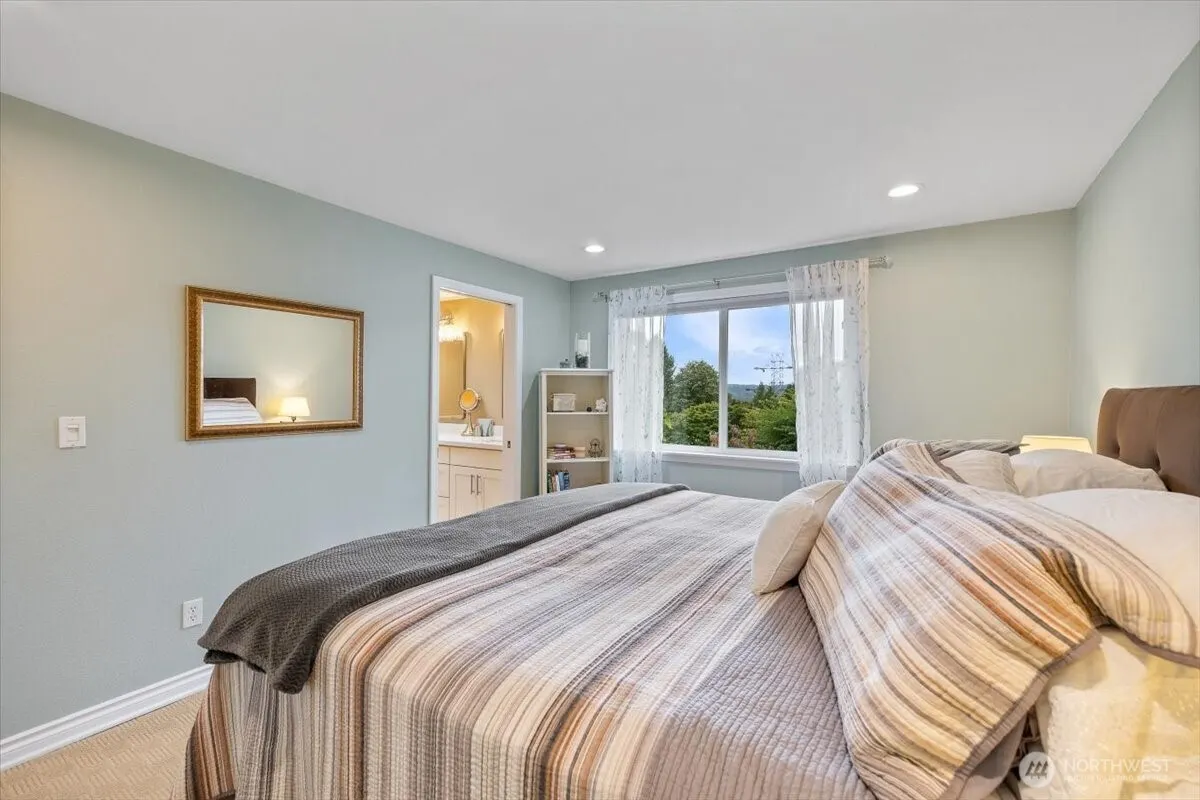 10503 158th Avenue NE, Redmond, WA 98052