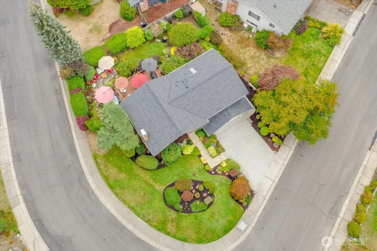 10503 158th Avenue NE, Redmond, WA 98052
