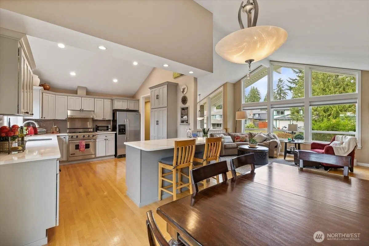 10503 158th Avenue NE, Redmond, WA 98052