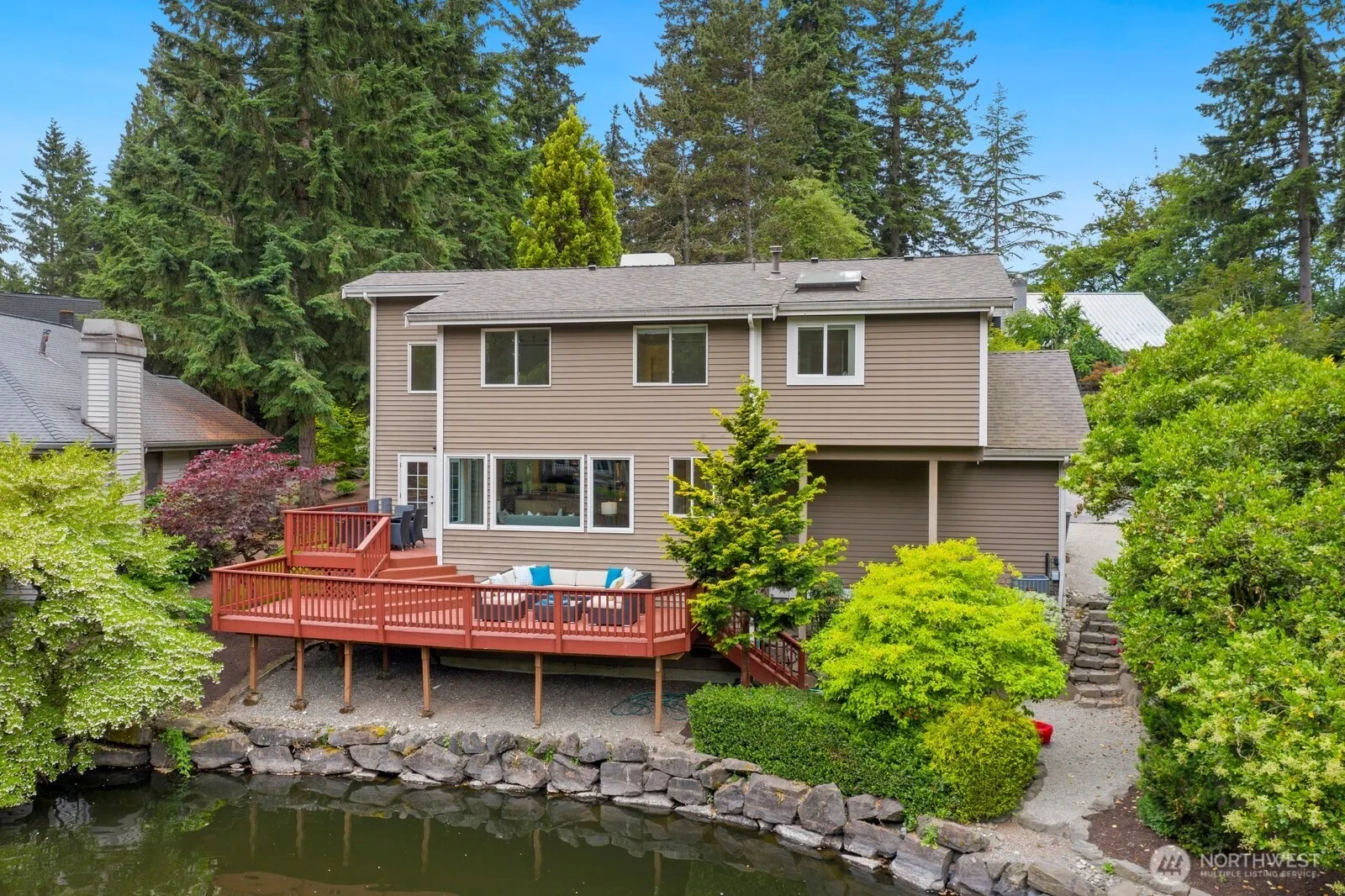 11404 NE 103rd Street , Kirkland, WA 98033