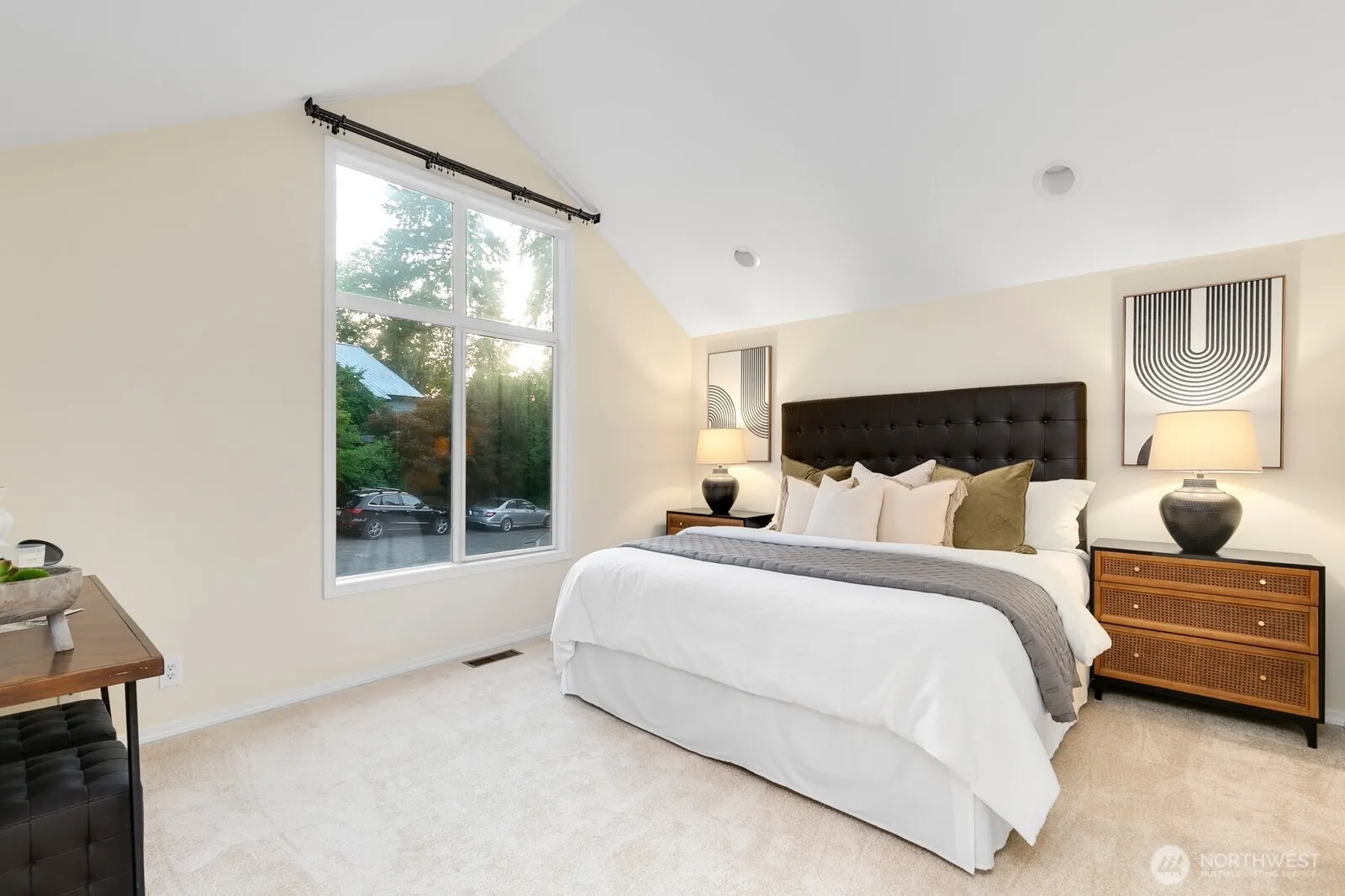 11404 NE 103rd Street , Kirkland, WA 98033