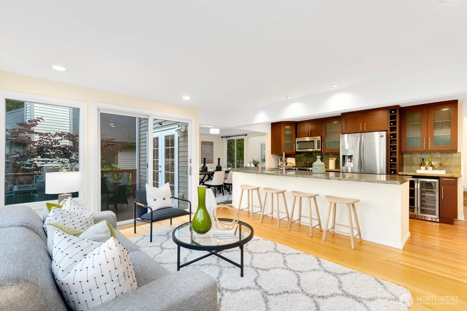 11404 NE 103rd Street , Kirkland, WA 98033