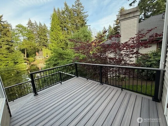 11404 NE 103rd Street , Kirkland, WA 98033