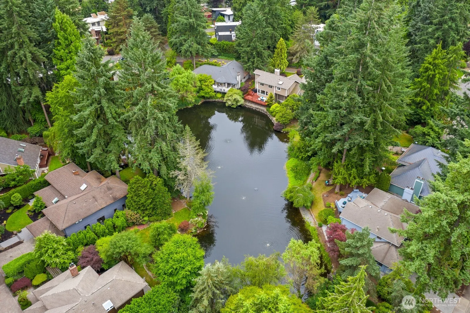 11404 NE 103rd Street , Kirkland, WA 98033