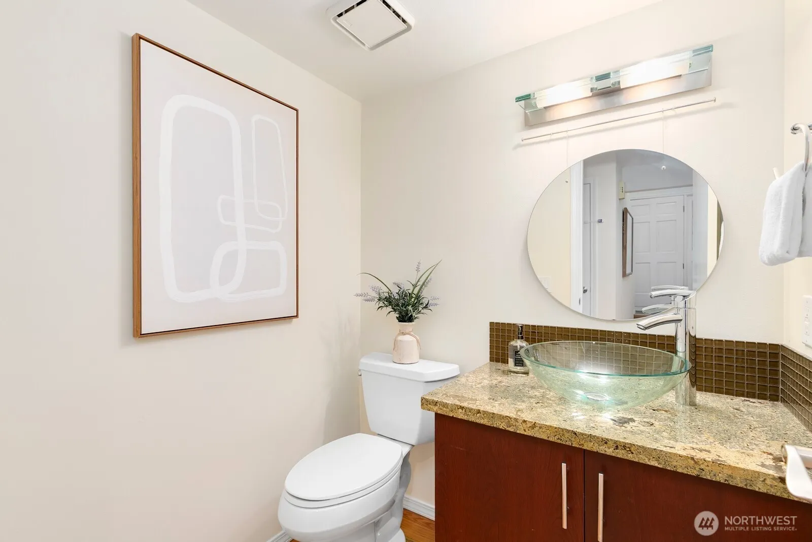 11404 NE 103rd Street , Kirkland, WA 98033