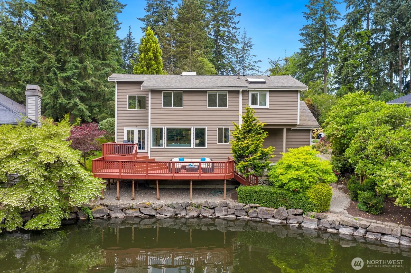 11404 NE 103rd Street , Kirkland, WA 98033