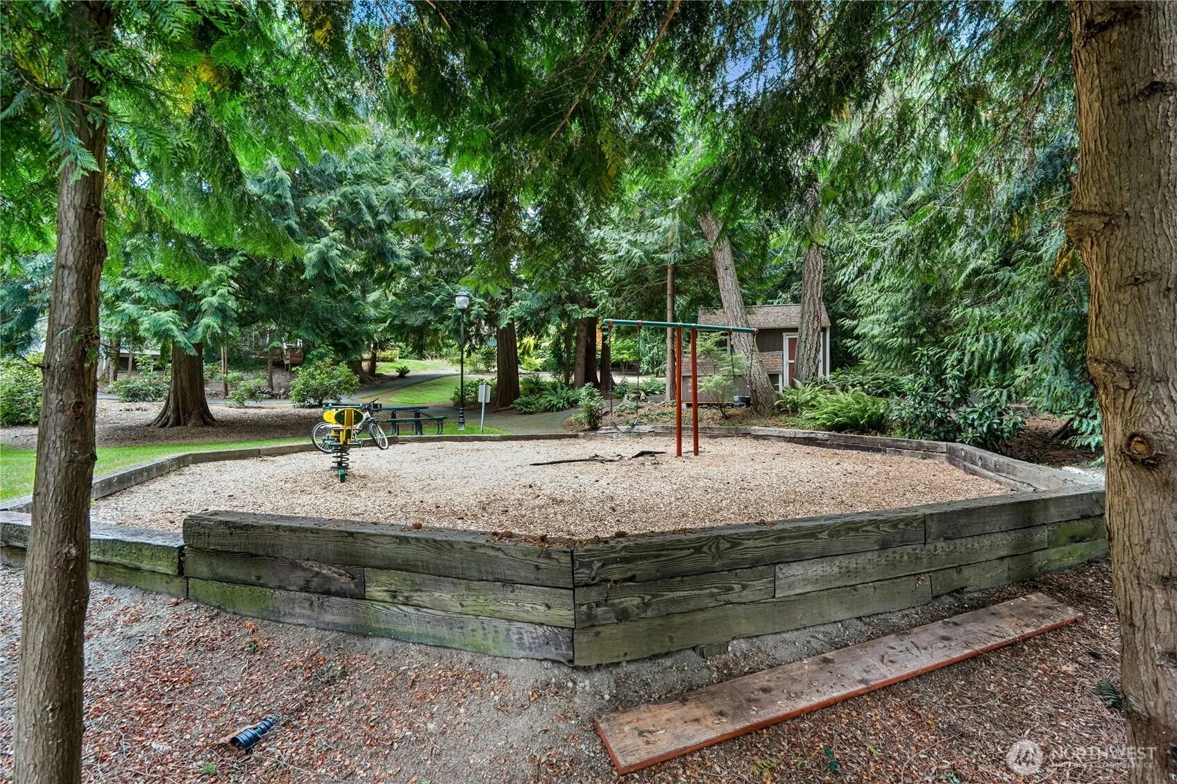 13725 NE 87th Street , Redmond, WA 98052