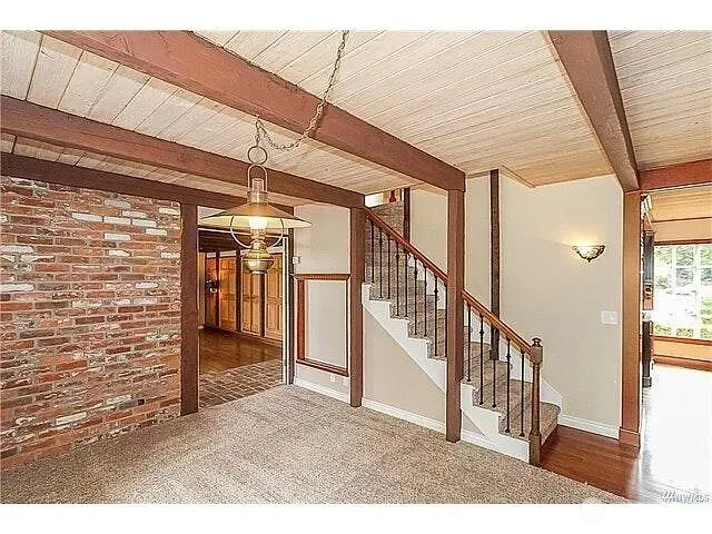 16404 NE 43rd Court , Redmond, WA 98052-5419