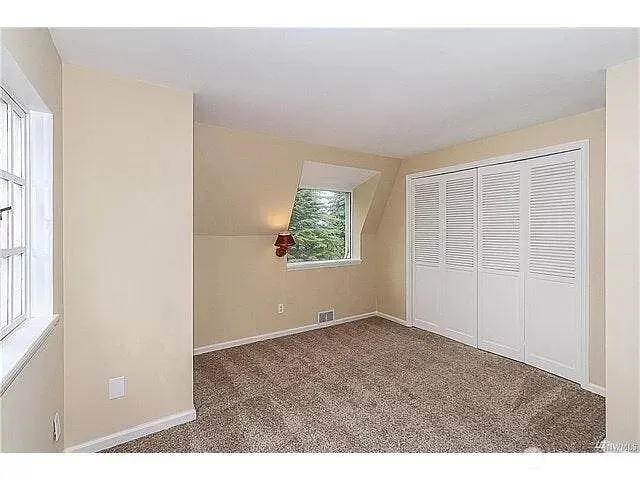 16404 NE 43rd Court , Redmond, WA 98052-5419