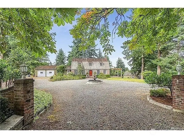 16404 NE 43rd Court , Redmond, WA 98052-5419