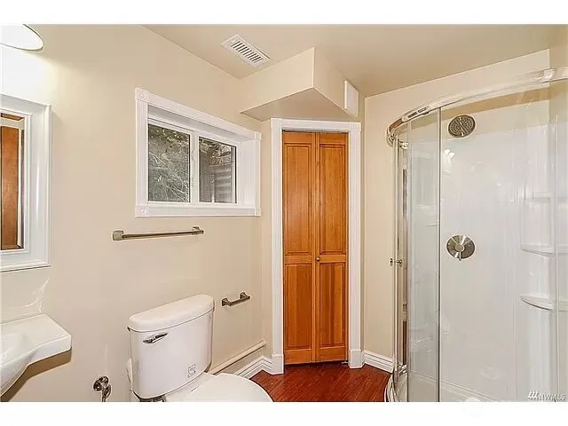 16404 NE 43rd Court , Redmond, WA 98052-5419