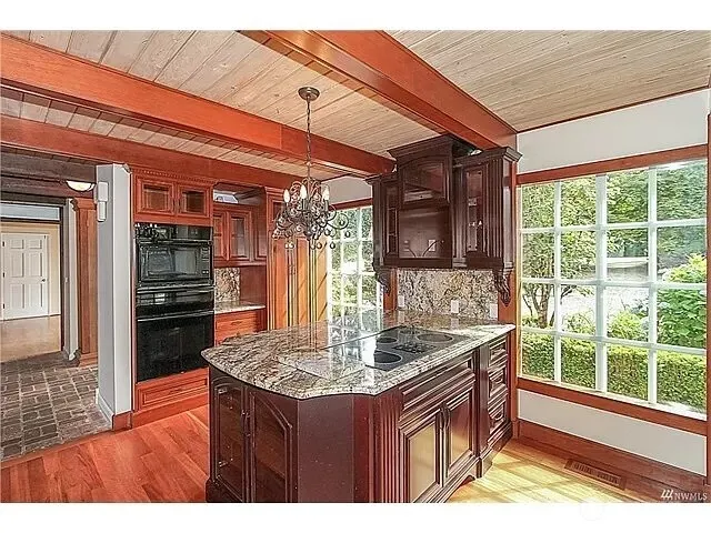 16404 NE 43rd Court , Redmond, WA 98052-5419