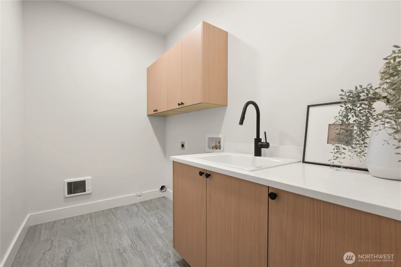 9909 Unit B NE 200th , Bothell, WA 98011