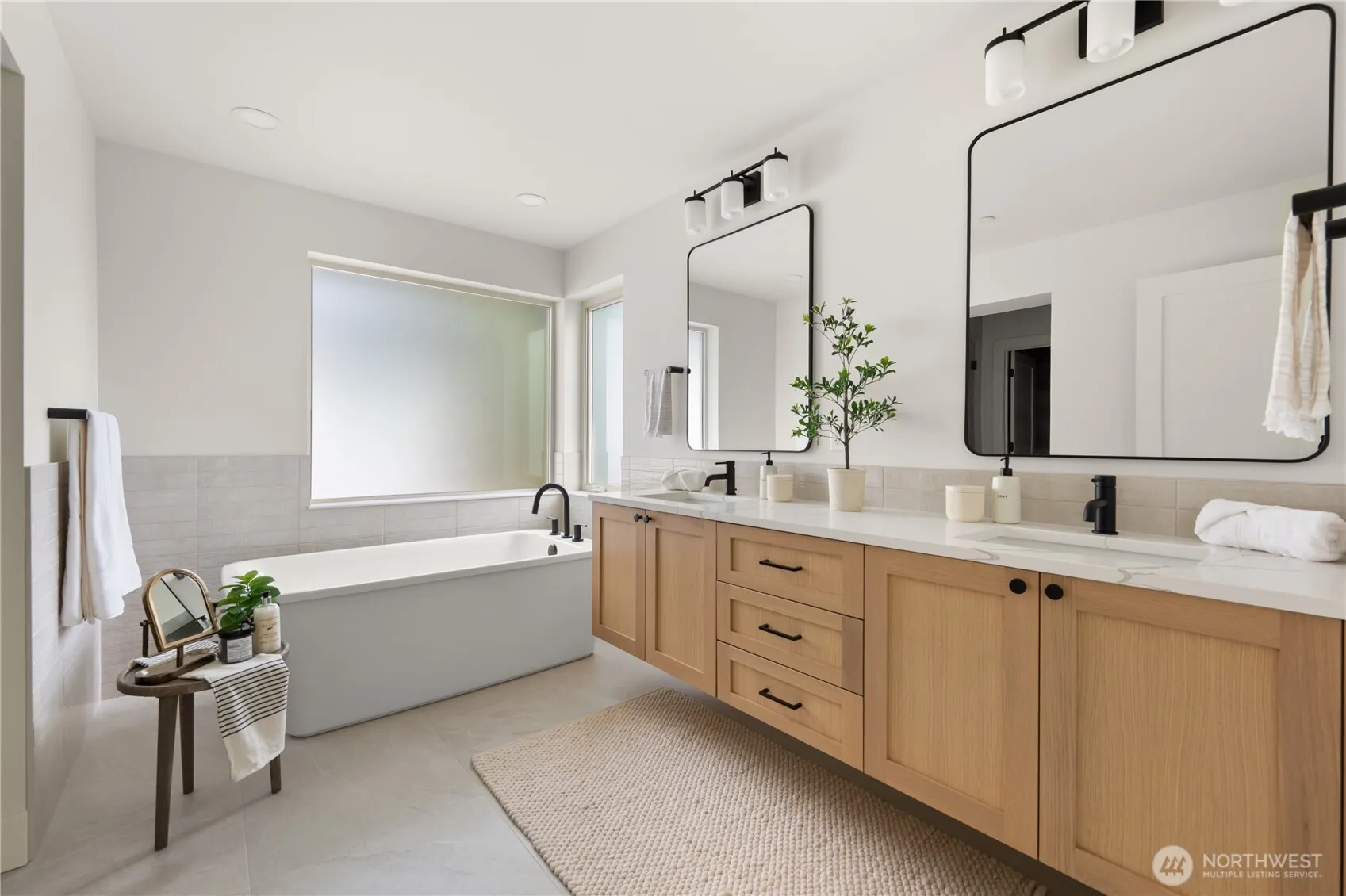 9909 Unit B NE 200th , Bothell, WA 98011