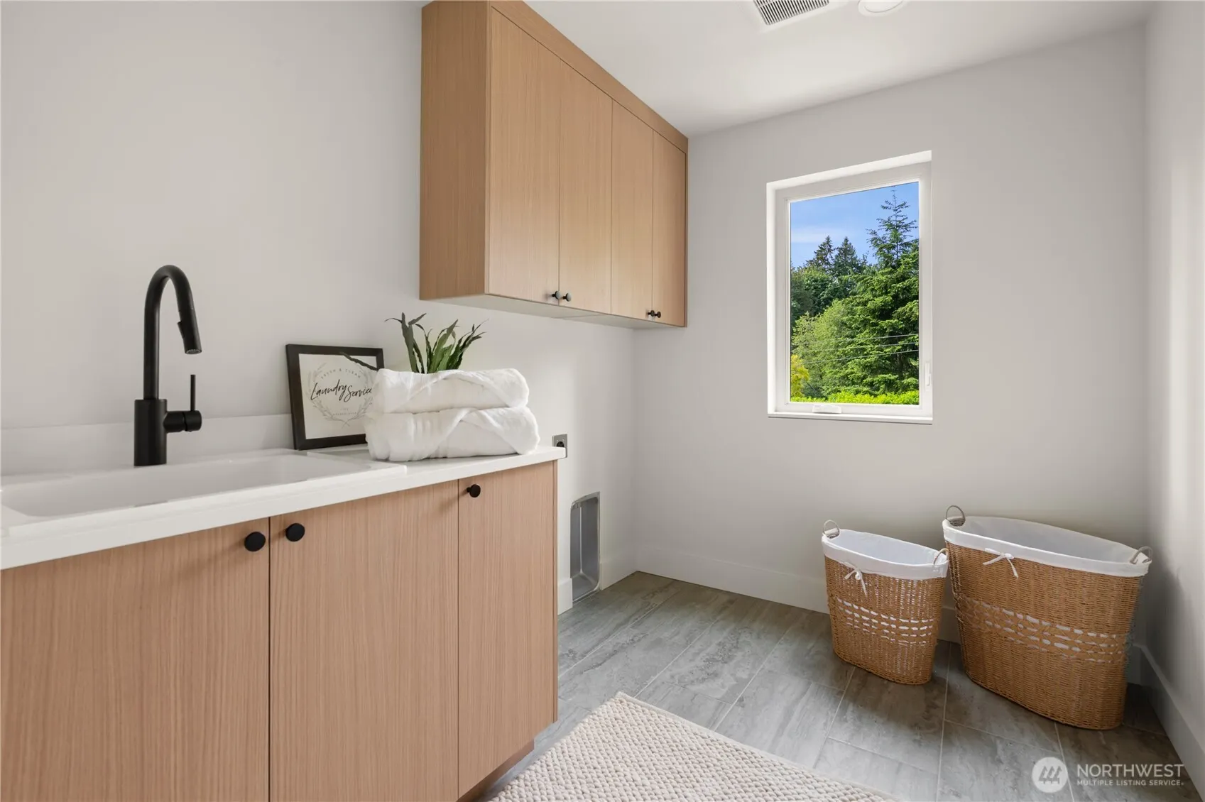 9909 Unit B NE 200th , Bothell, WA 98011