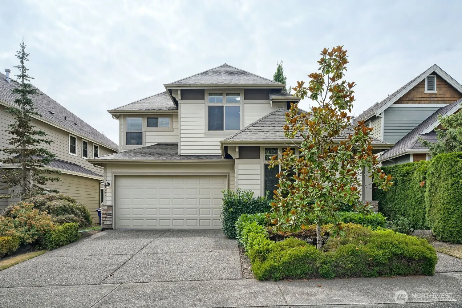 23527 NE 13th Place , Sammamish, WA 98074