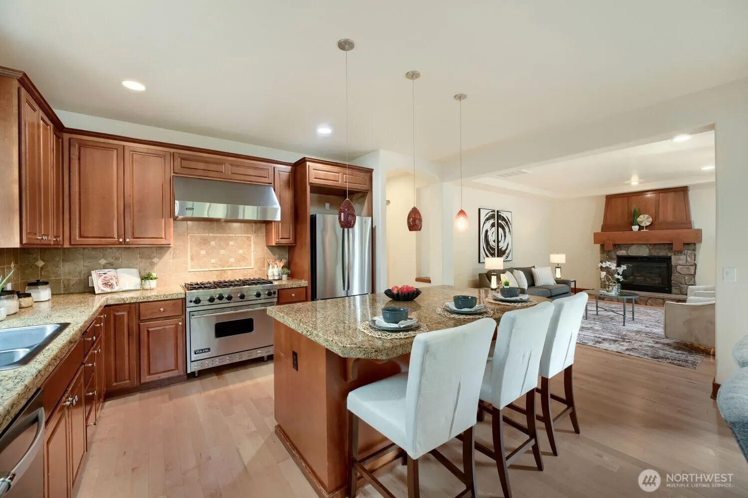 23527 NE 13th Place , Sammamish, WA 98074