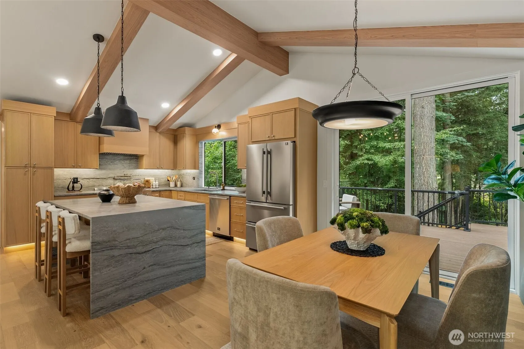 14313 116th Place NE, Kirkland, WA 98034