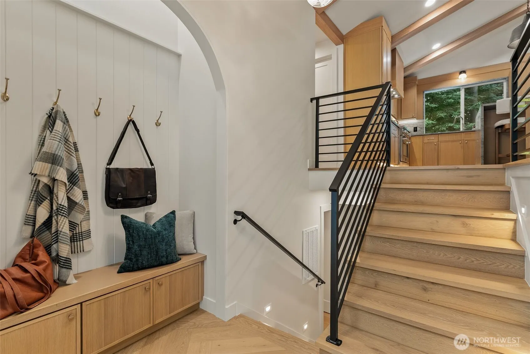 14313 116th Place NE, Kirkland, WA 98034