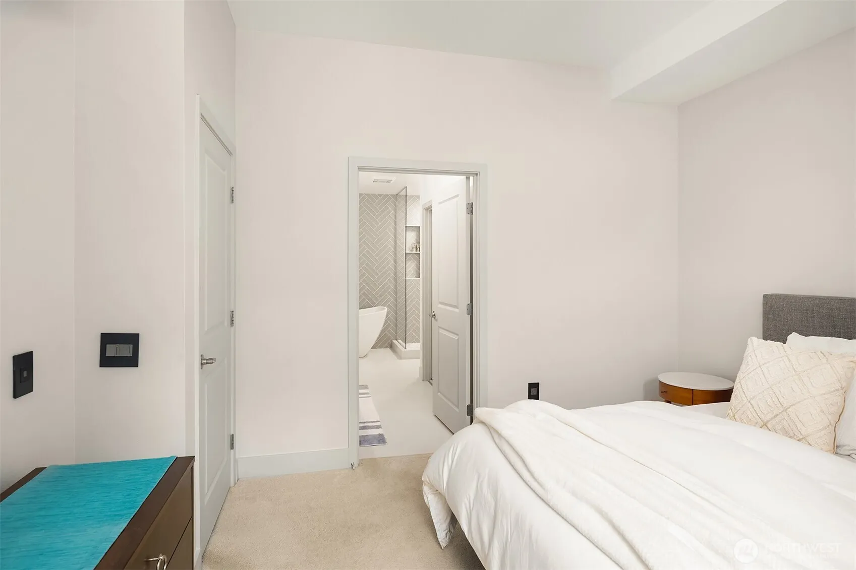 375 Kirkland Avenue #228, Kirkland, WA 98033