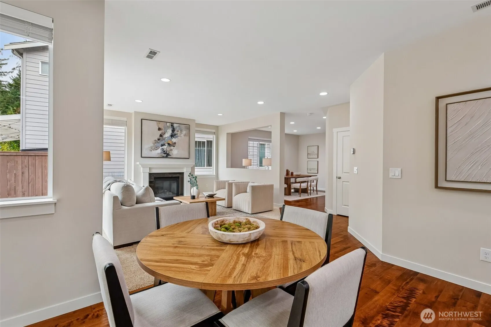 23968 NE 101st Place , Redmond, WA 98053