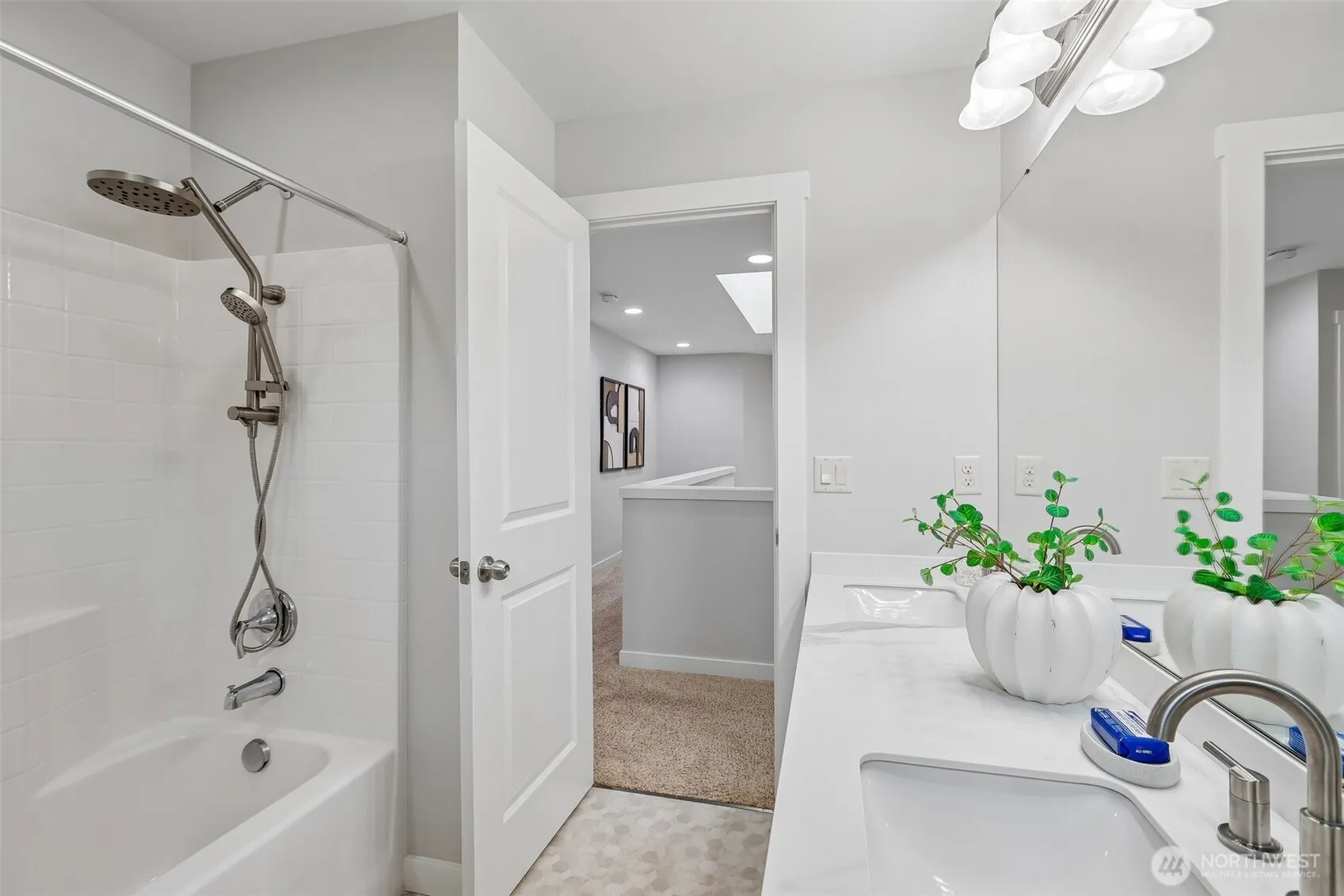23968 NE 101st Place , Redmond, WA 98053