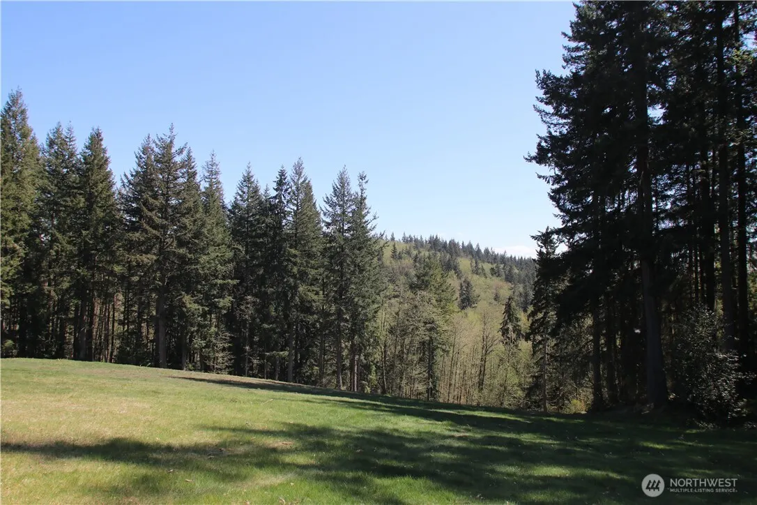 17635 SE Cougar Mountain Drive , Bellevue, WA 98006