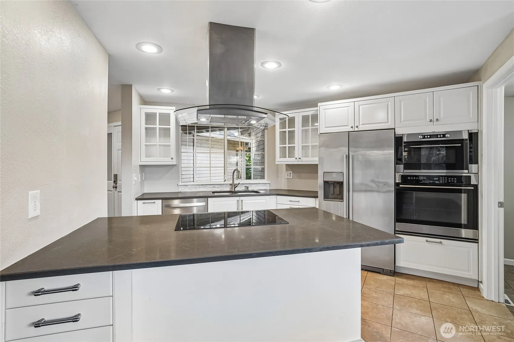 11641 NE 95th Street , Kirkland, WA 98033