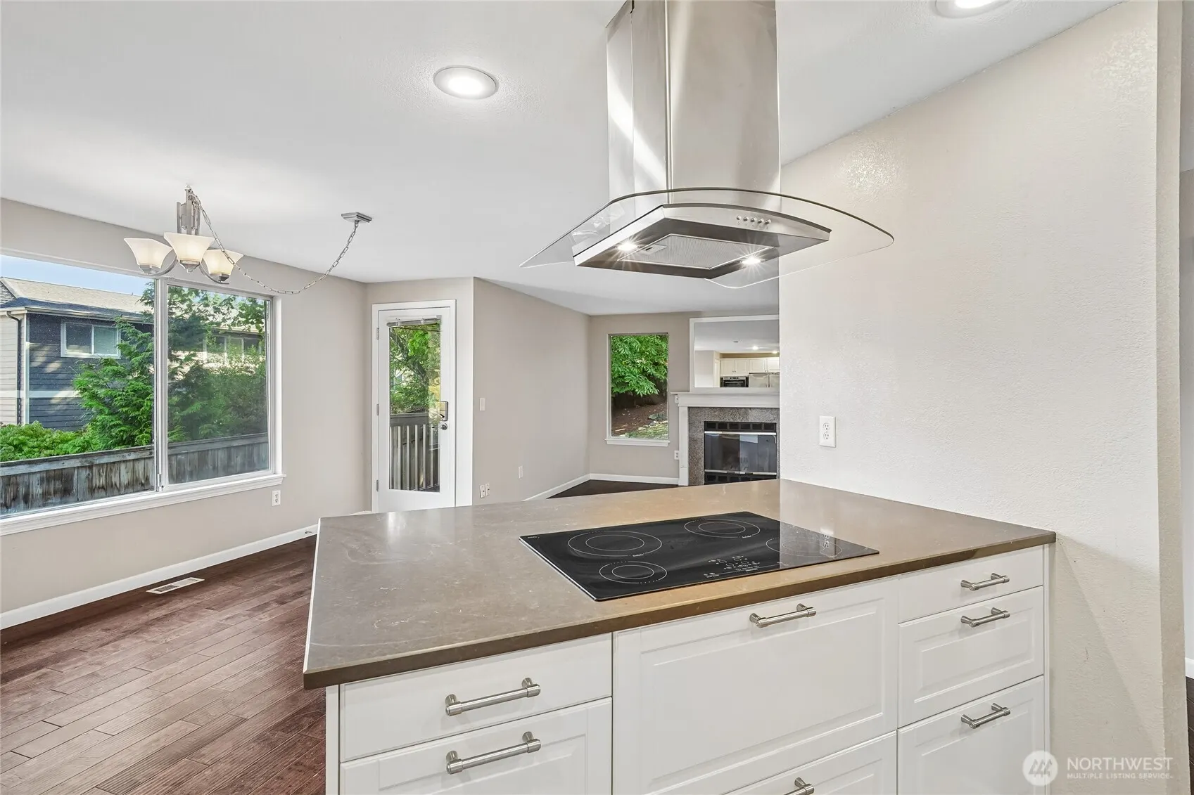 11641 NE 95th Street , Kirkland, WA 98033